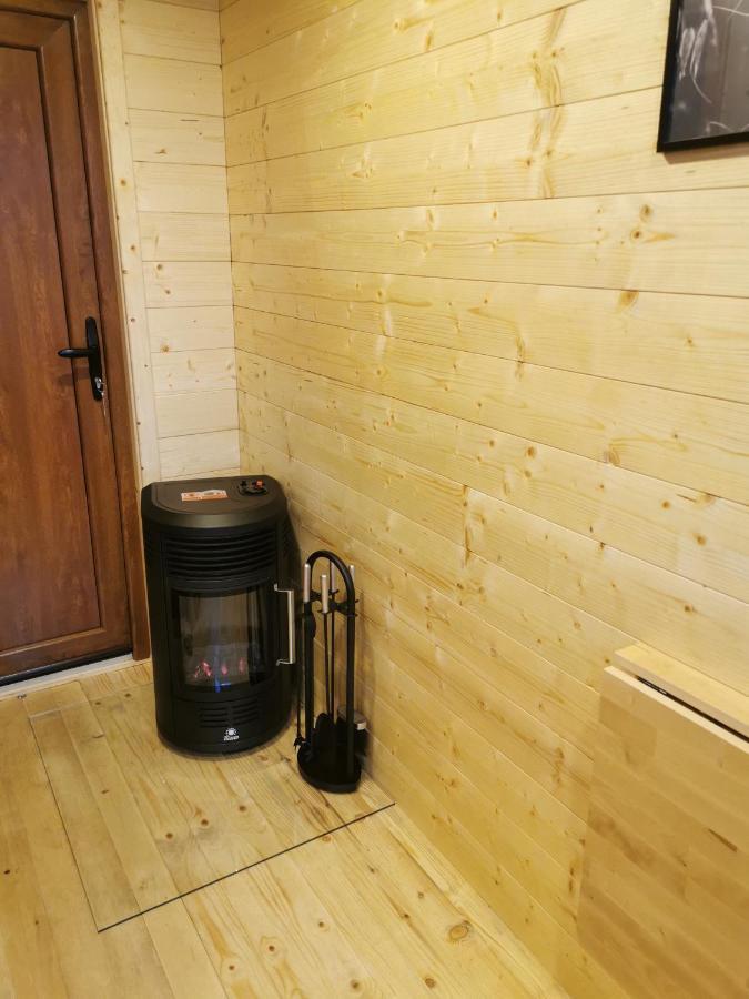 Treehome Tinyhouse Střítež Exterior foto